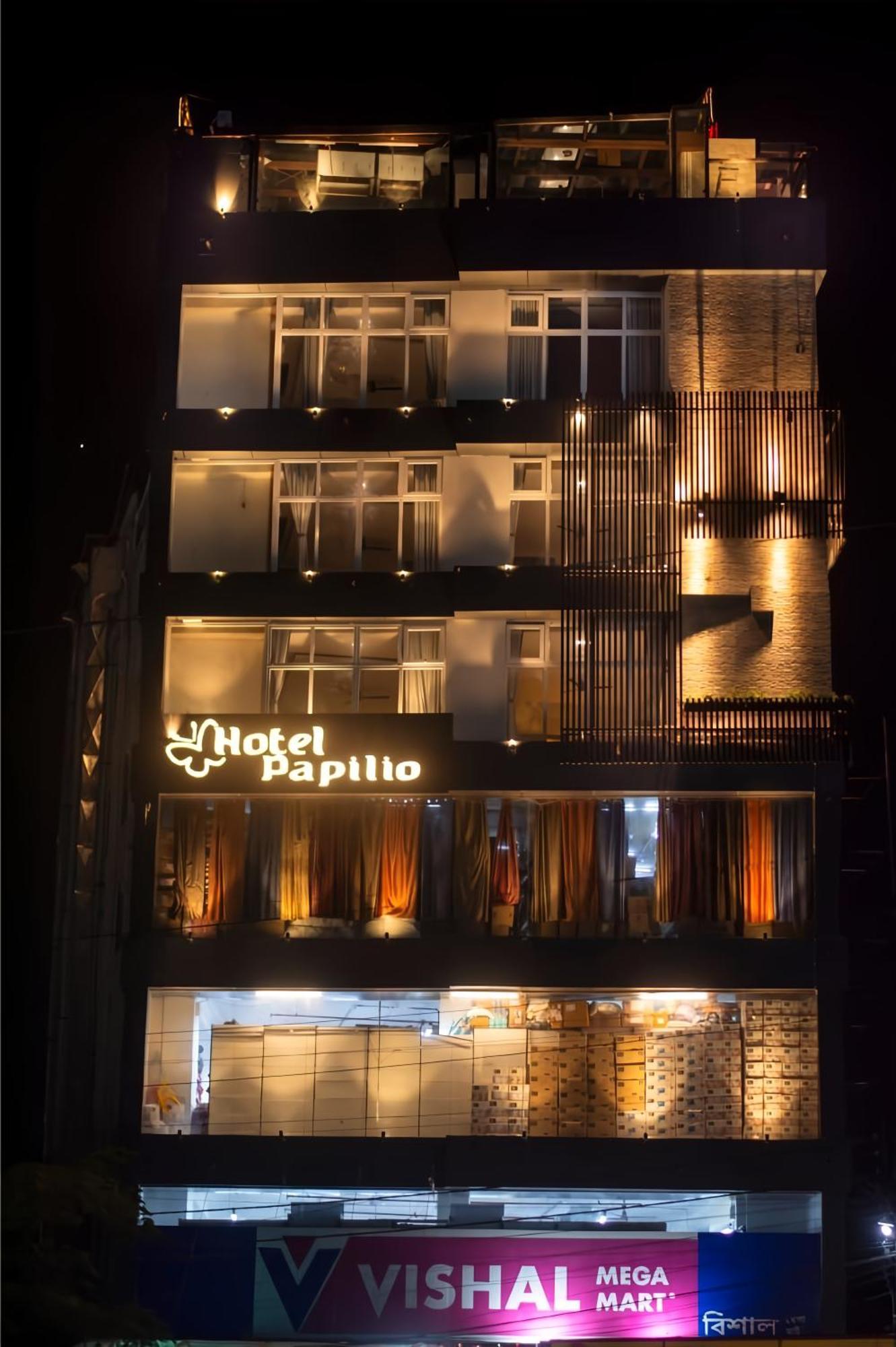 Hotel Papilio Māldah Exteriér fotografie