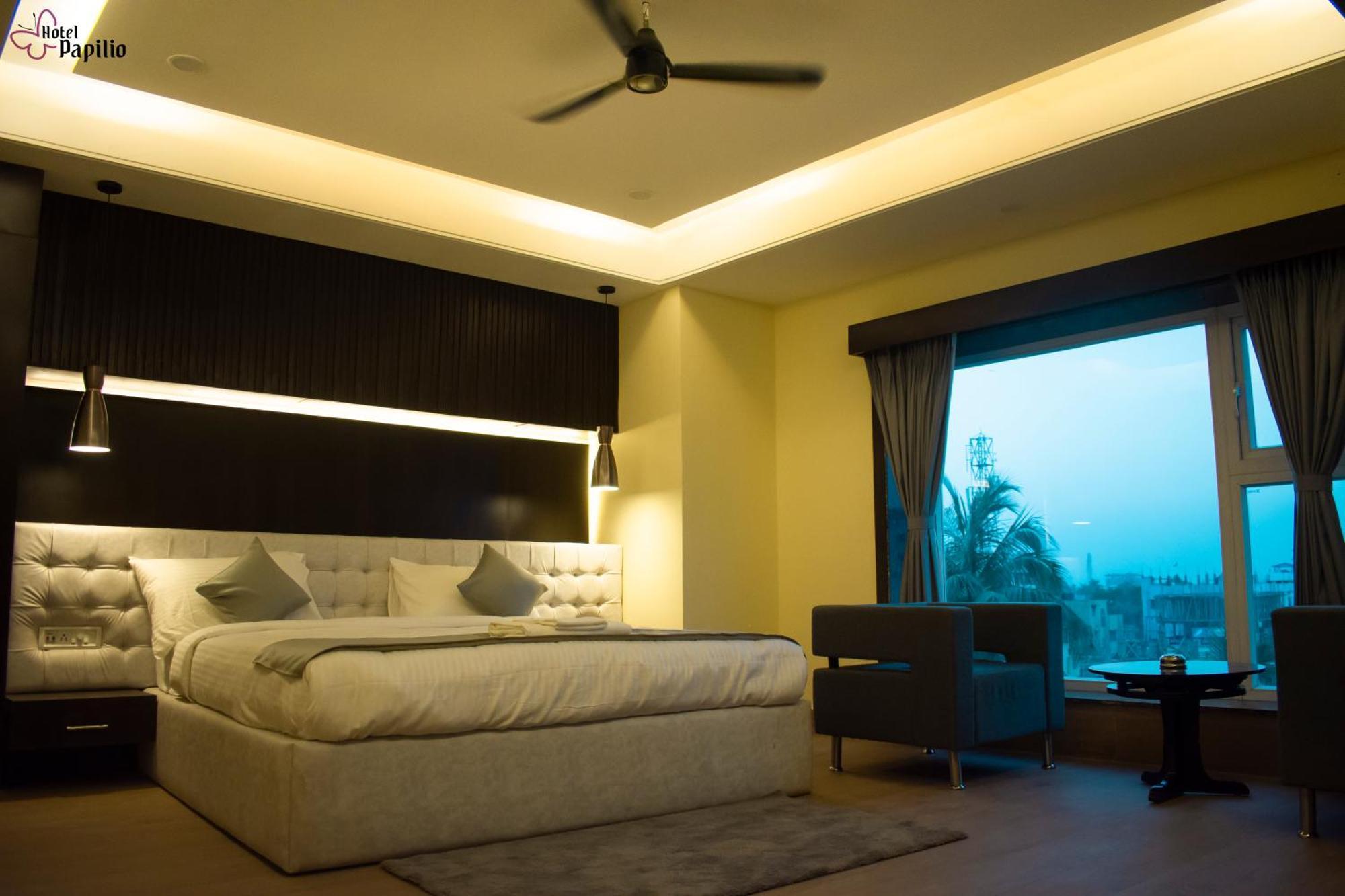 Hotel Papilio Māldah Exteriér fotografie