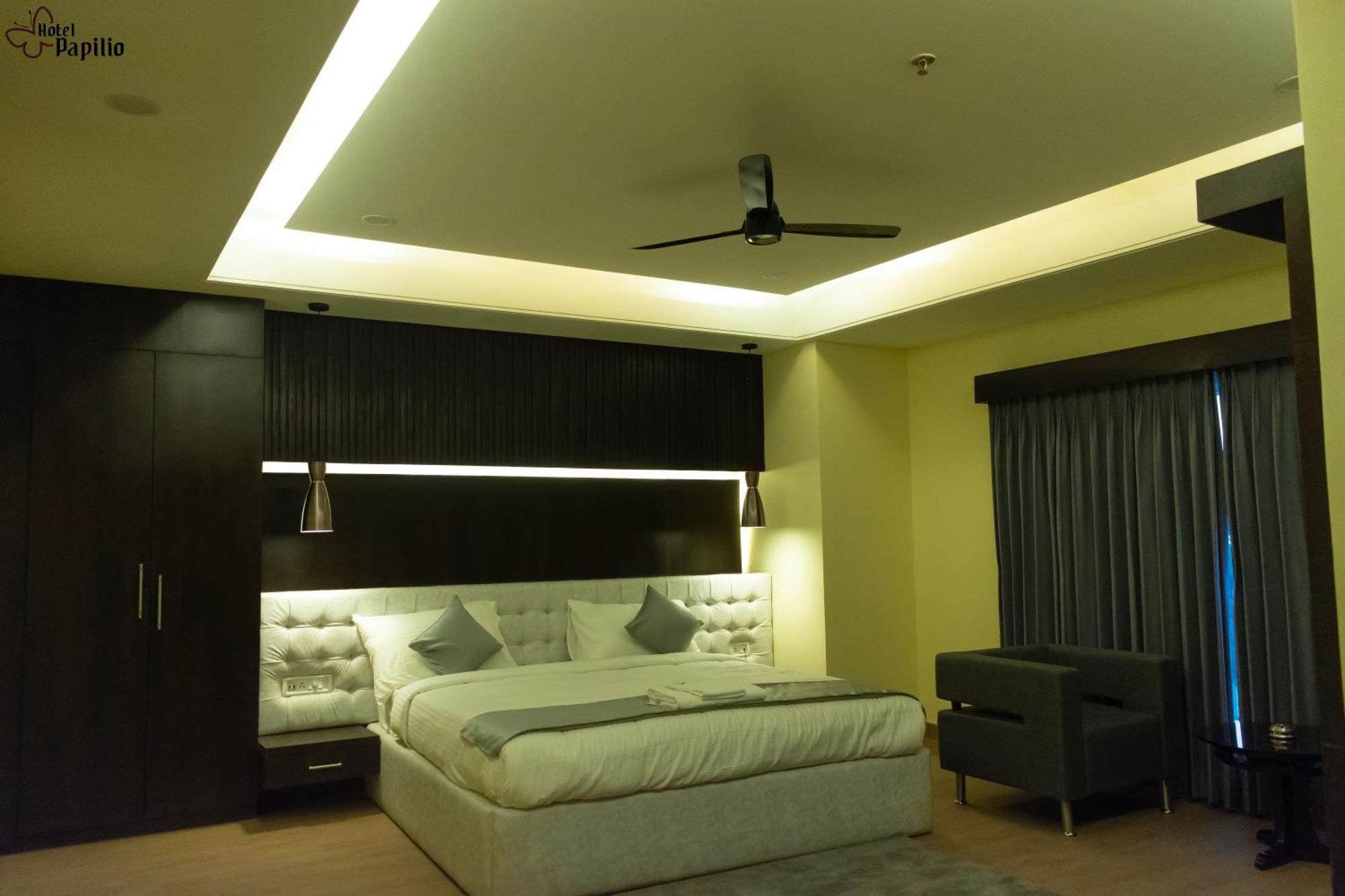 Hotel Papilio Māldah Exteriér fotografie